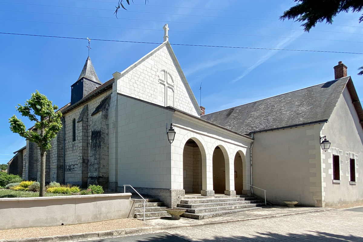 Eglise St Julien de Chédon face